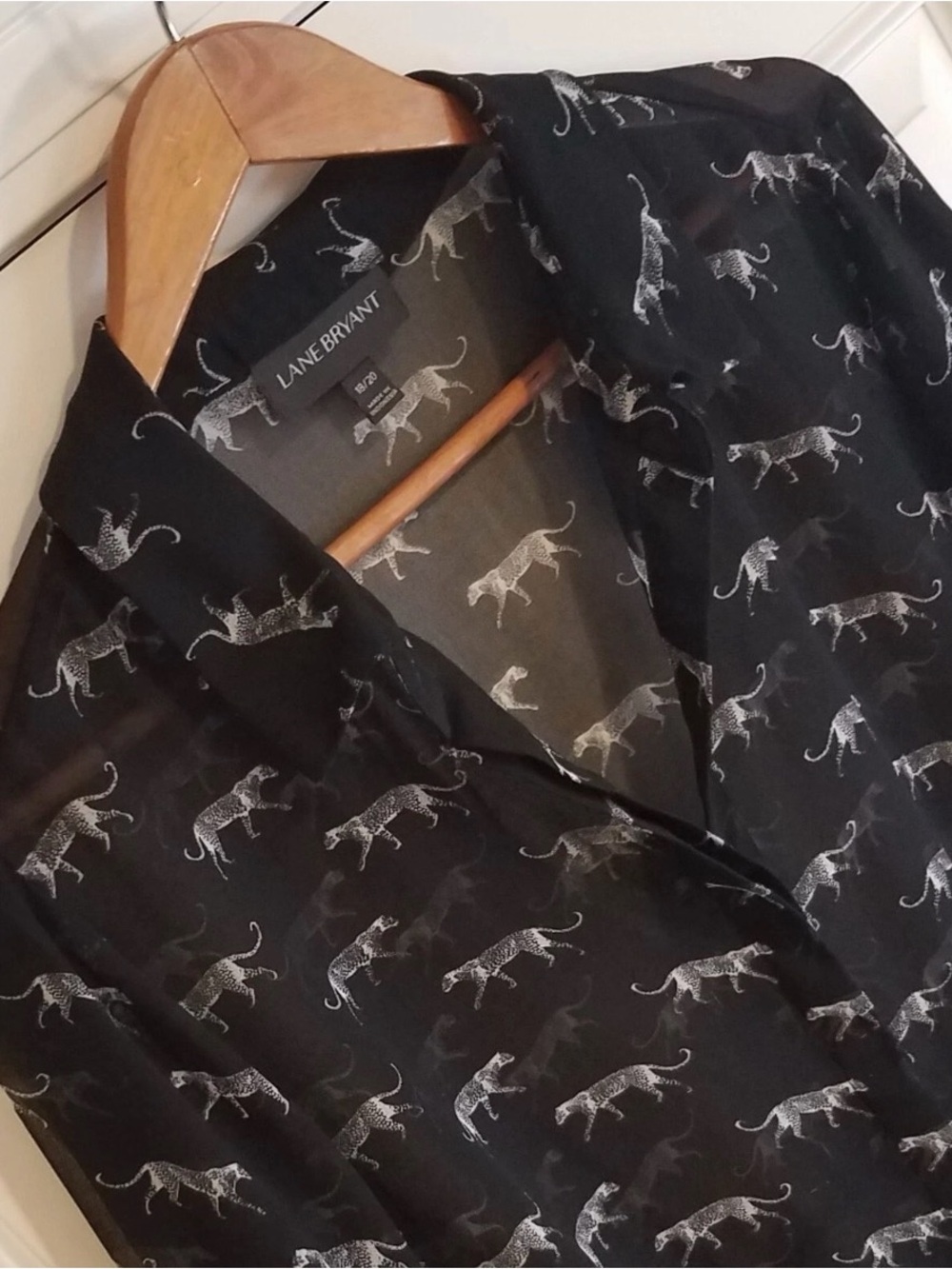 Lane Bryant Black and White Leopard Print Button-Up Cat
